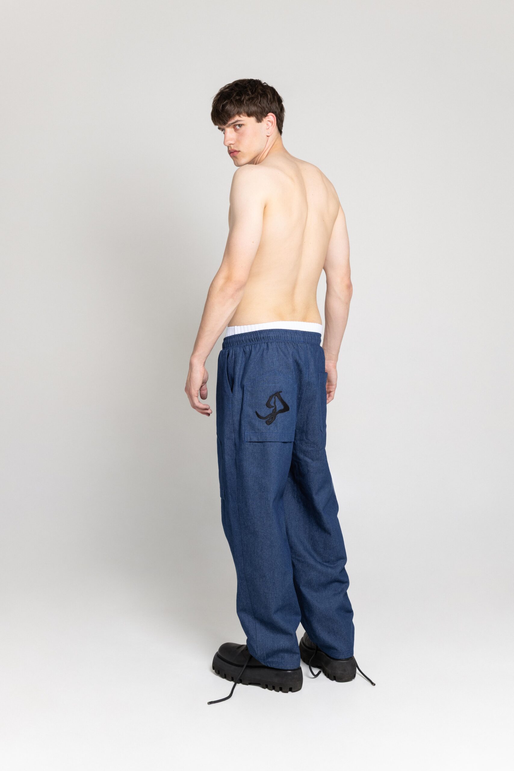BLUE JEANS