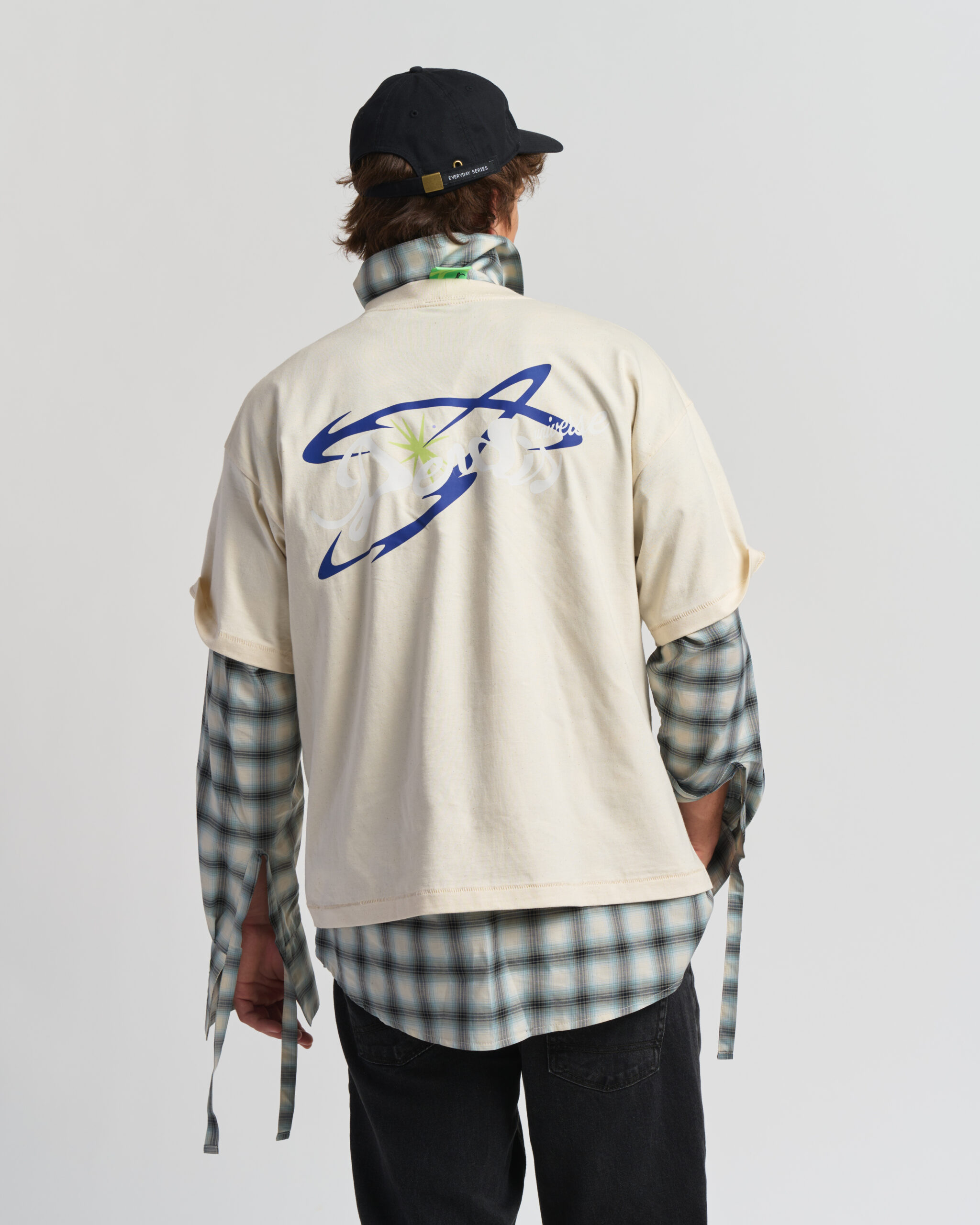 UNIVERSE T-SHIRT in off-white - Image 2